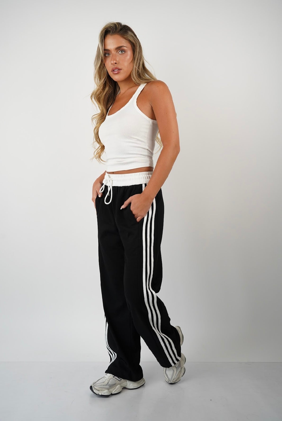 Max Side Stripe Pants