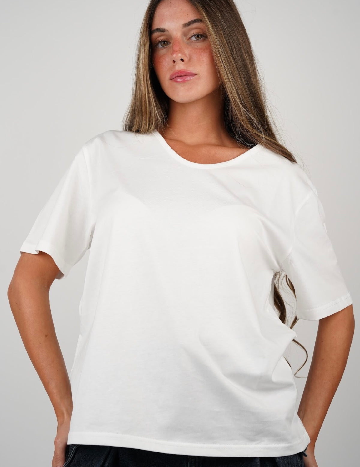 Yasmin Basic T Shirt