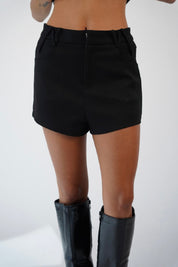 מכנס קצר מחויט ליאם