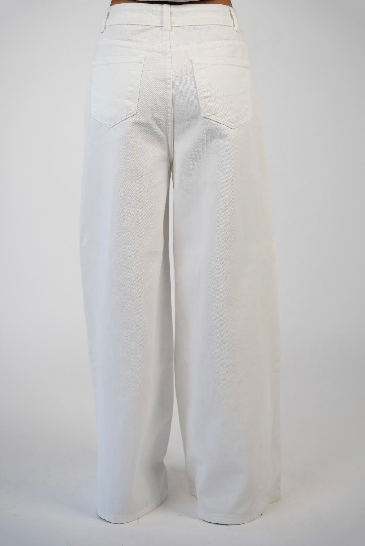 ג׳ינס אוברסייז ראיין