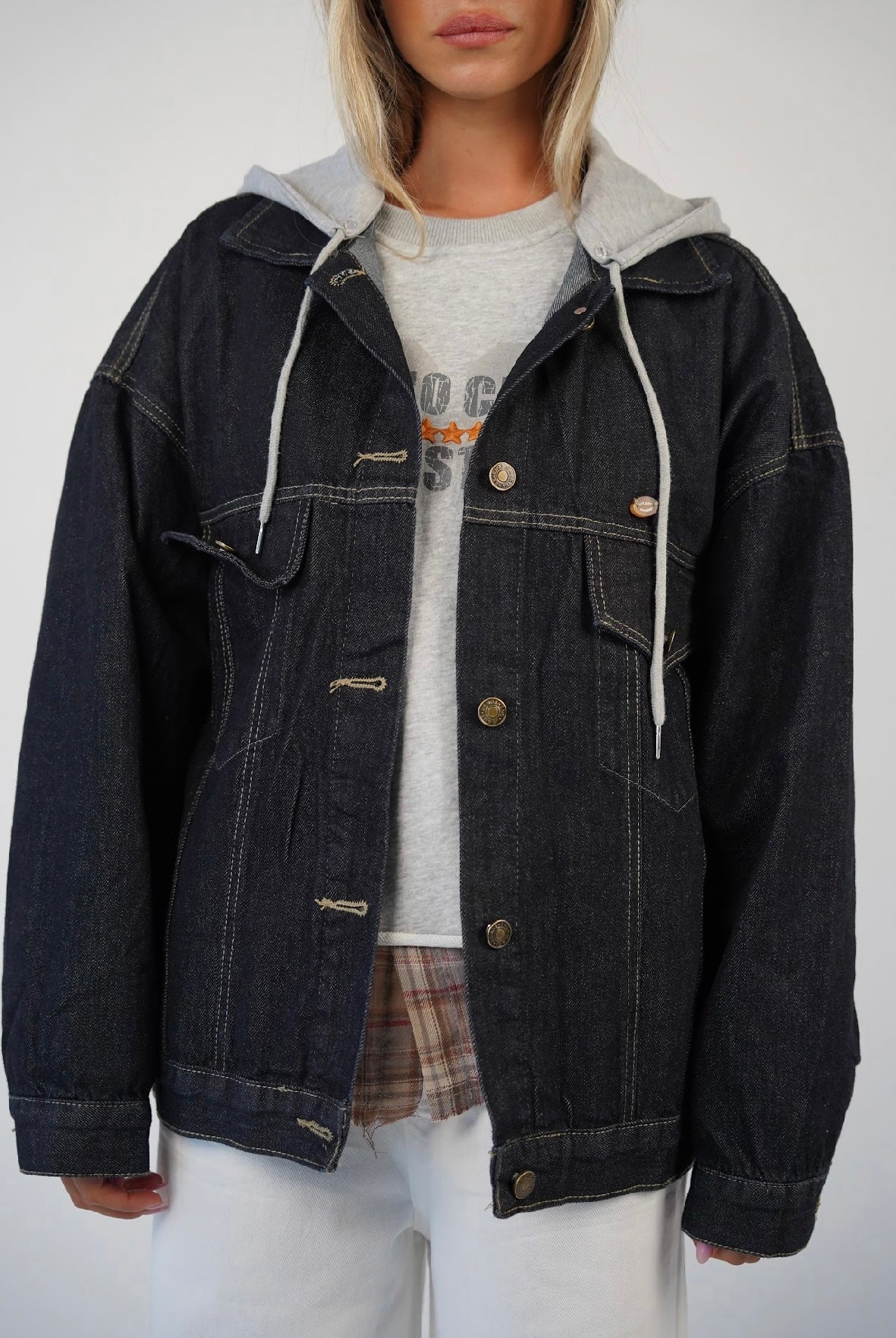 ג׳קט ג׳ינס עם כובע בד דילן