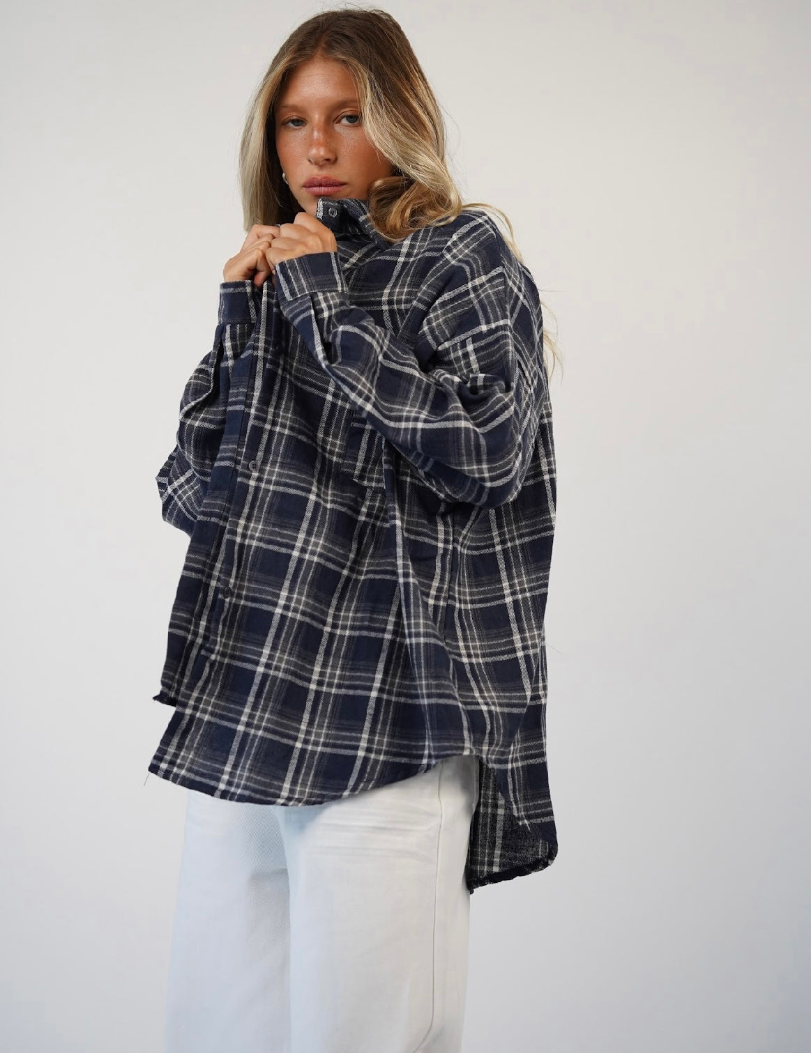 חולצה מכופתרת משבצות מור