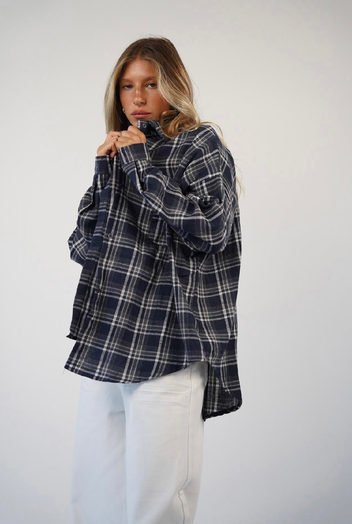 חולצה מכופתרת משבצות מור