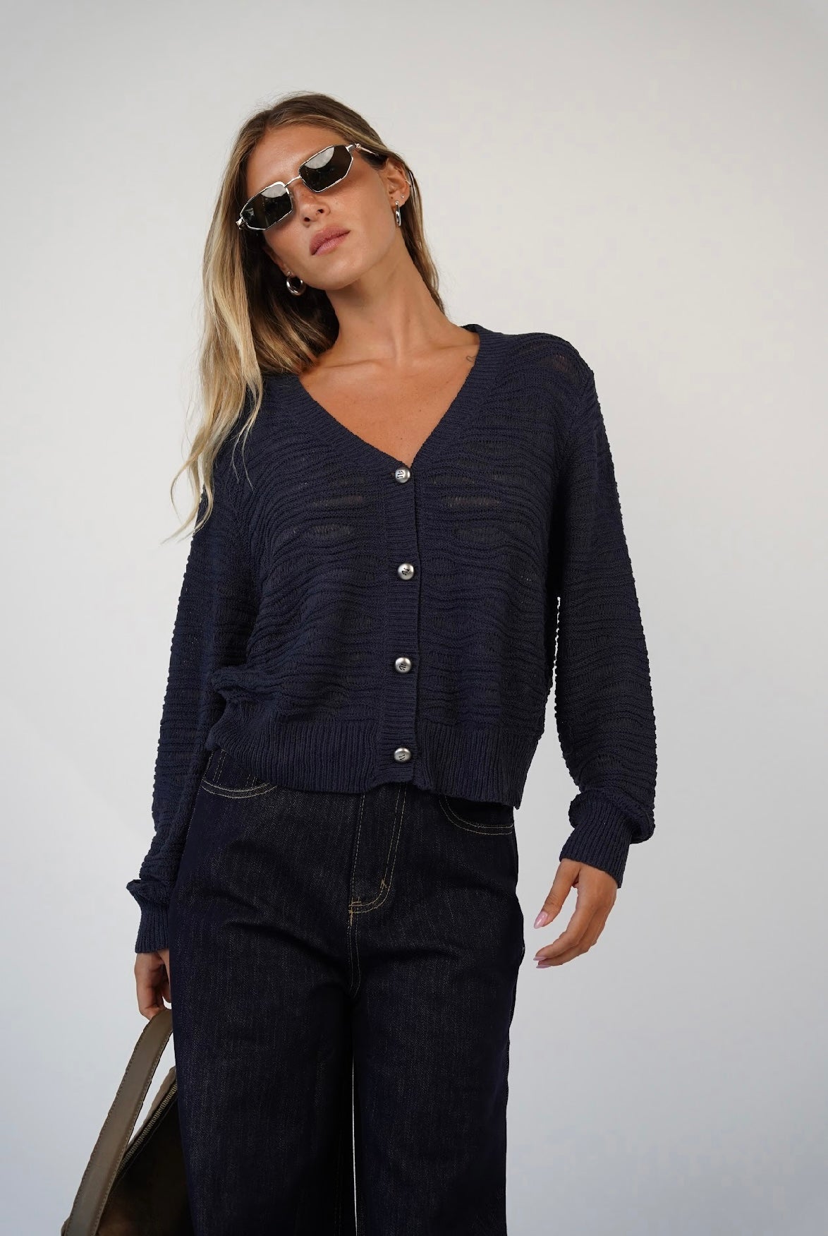 סריג כפתורים קמילה