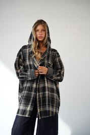 חולצה מכופתרת עם כובע נטליה