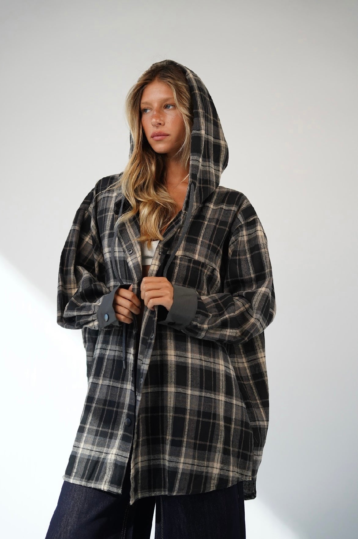 חולצה מכופתרת עם כובע נטליה