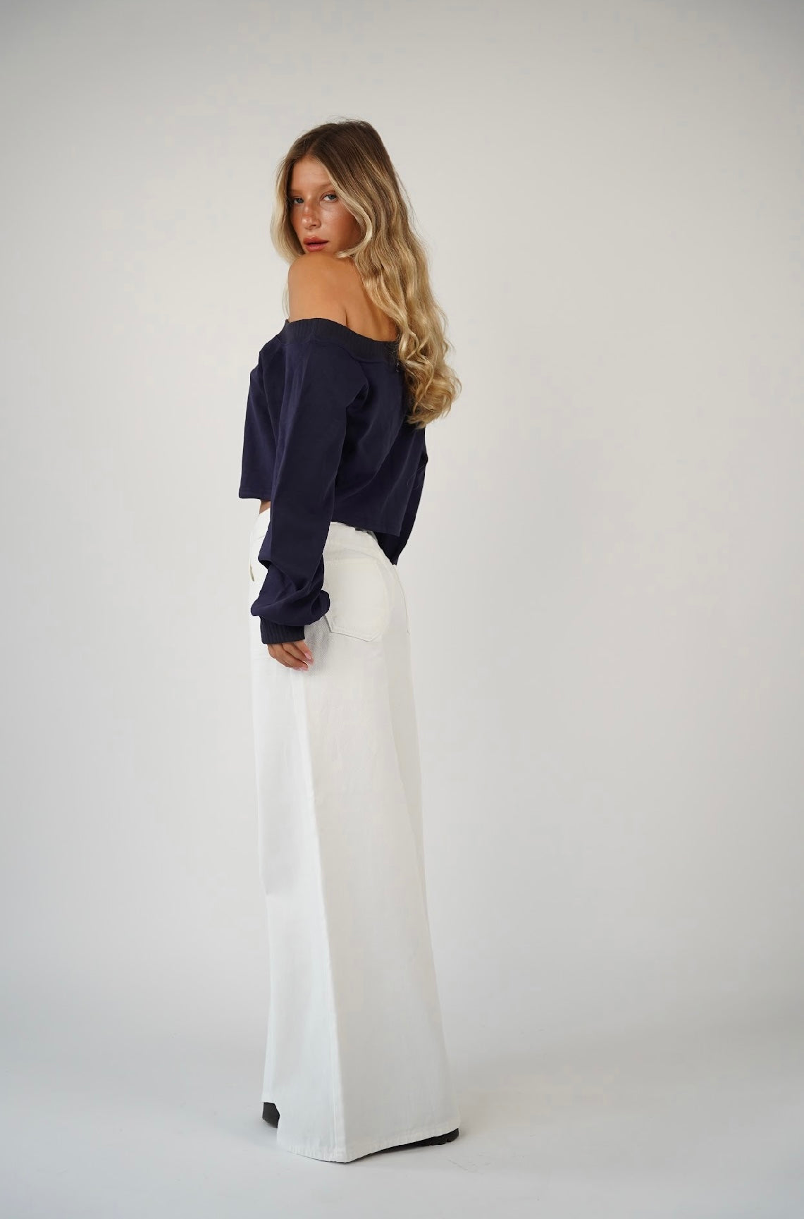 חולצת שרוול נופל אדריאנה