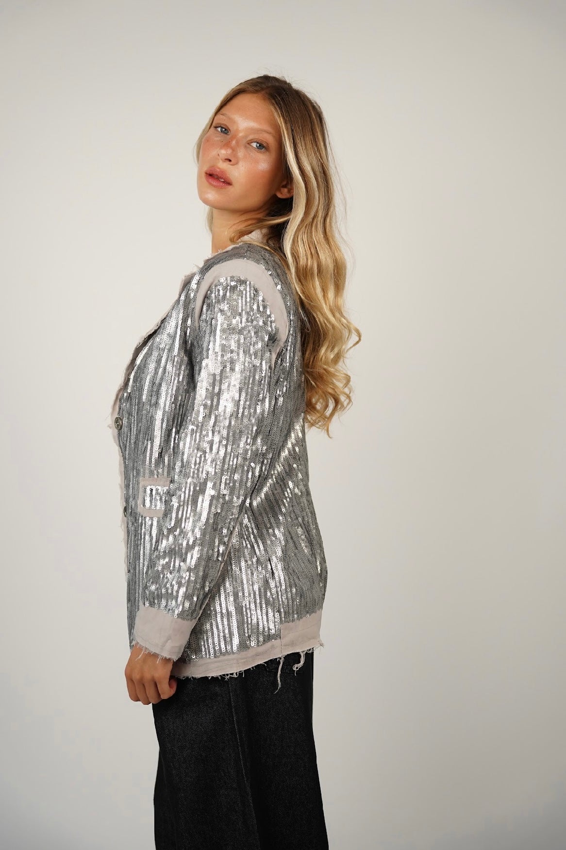 ג׳קט פייטים נינה