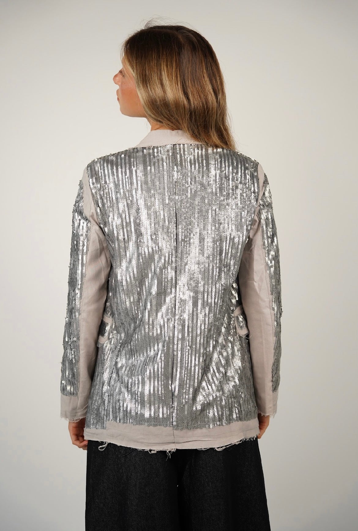 ג׳קט פייטים נינה