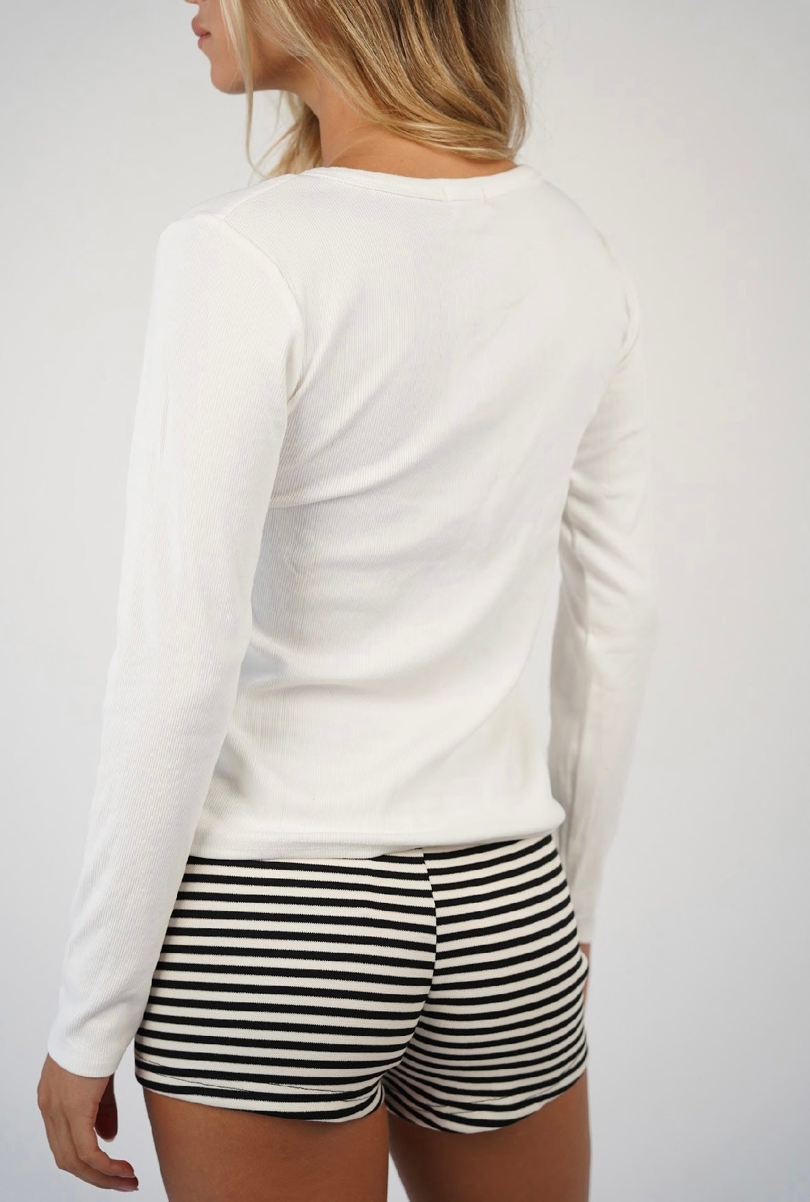 חולצת בייסיק שרוול ארוך אליס