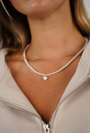 שרשרת פנינים עם לב אמור