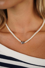 שרשרת פנינים עם לב ליאן